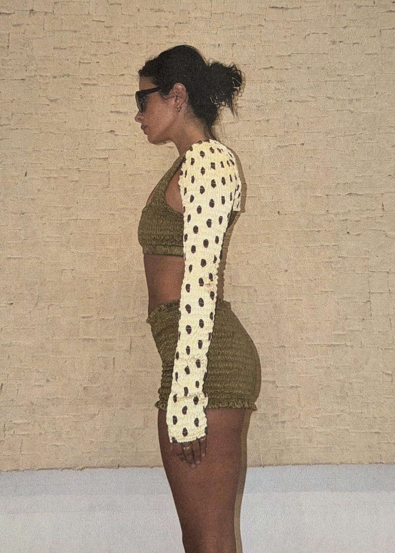 model wearing henna dot bolero main photo